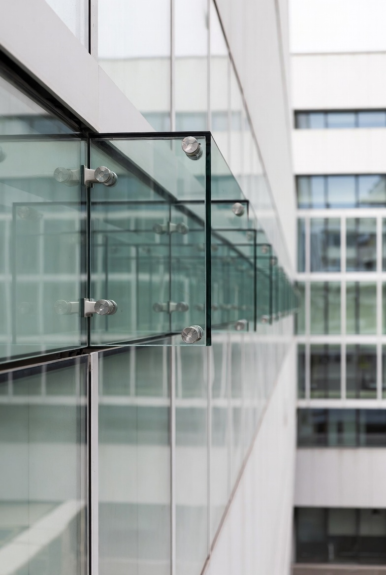Structural & Frameless Glazing