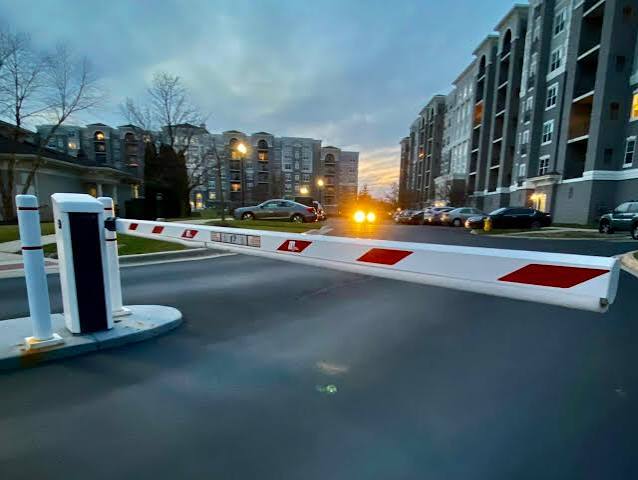Vehicle access and barrier control system